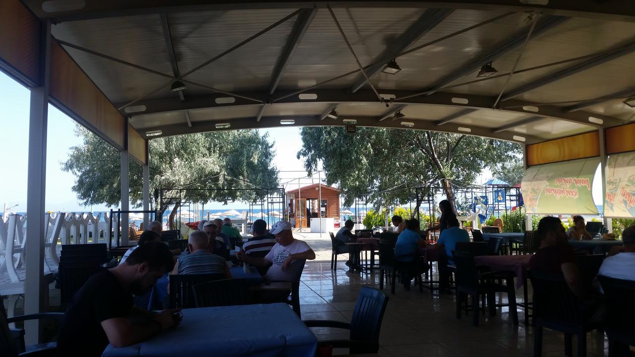 Ata Apart Hotels Ürkmez Esterno foto