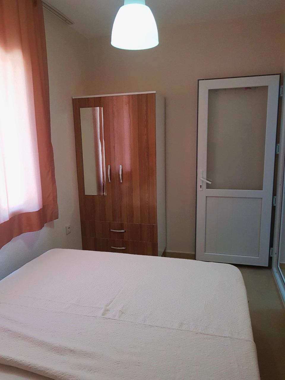 Ata Apart Hotels Ürkmez Esterno foto