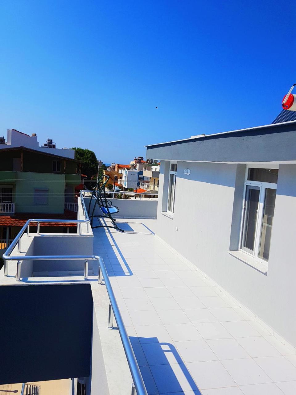 Ata Apart Hotels Ürkmez Esterno foto