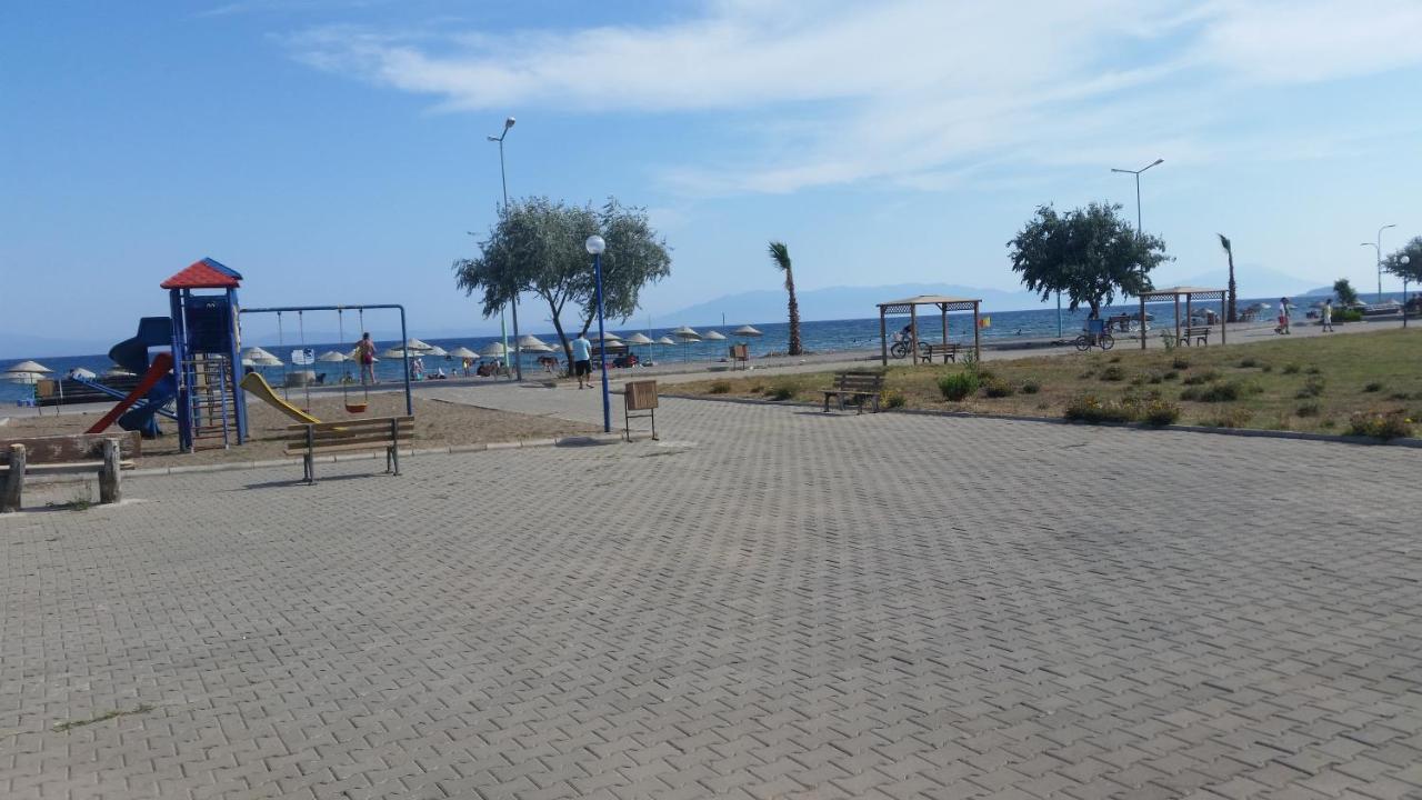 Ata Apart Hotels Ürkmez Esterno foto